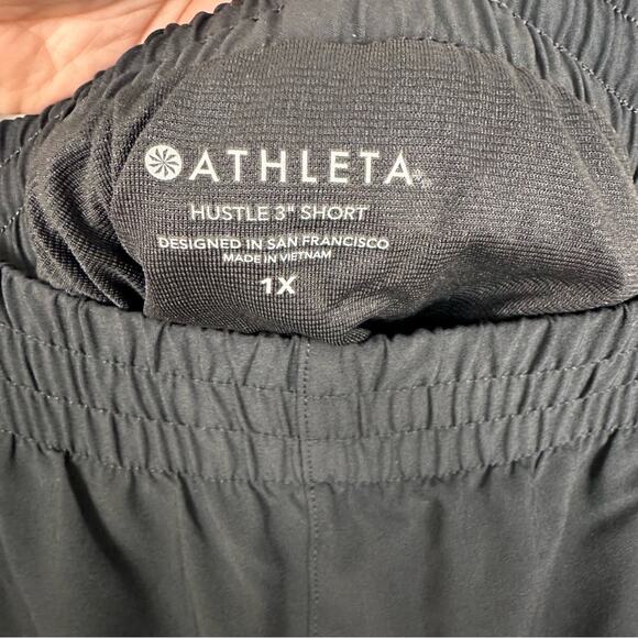 NWT Athleta Women's Hustle 3" Short Sz 1X  Black Running Gym Workout Athleisure - Picture 6 of 11